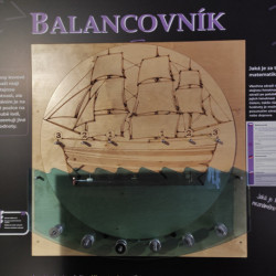 Rotačný balansovník, loď